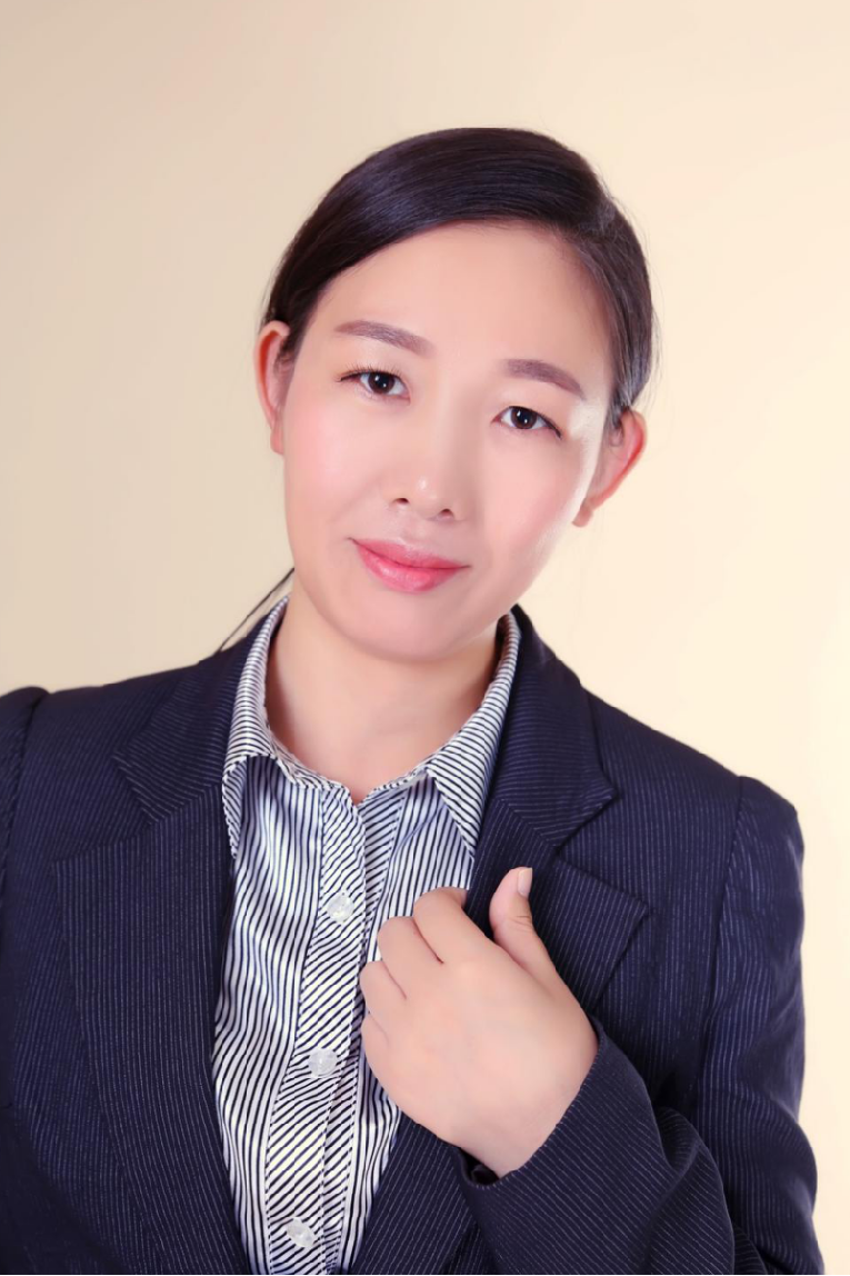 卢娜律师